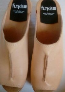 Women's clogs by funkis